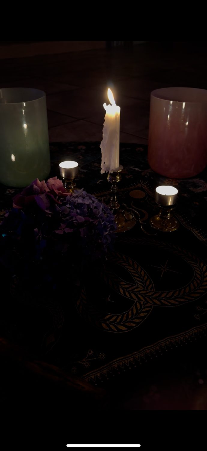 Altar with crystal bowls and hydrangea